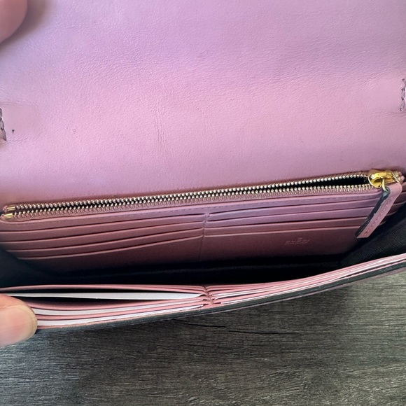 Gucci 🎀 WOC - Picture 10 of 16